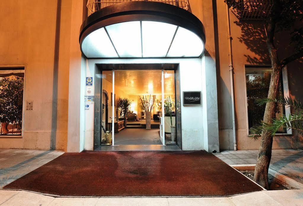 White House Hotel フォッジア エクステリア 写真